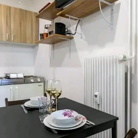 Parc De L'orangerie, Studio Apartment *