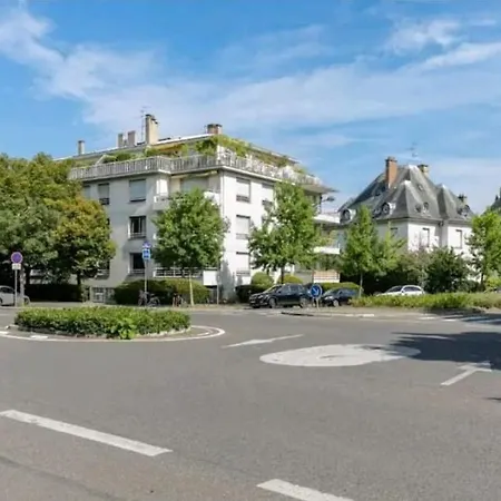 Parc De L'orangerie, Studio *